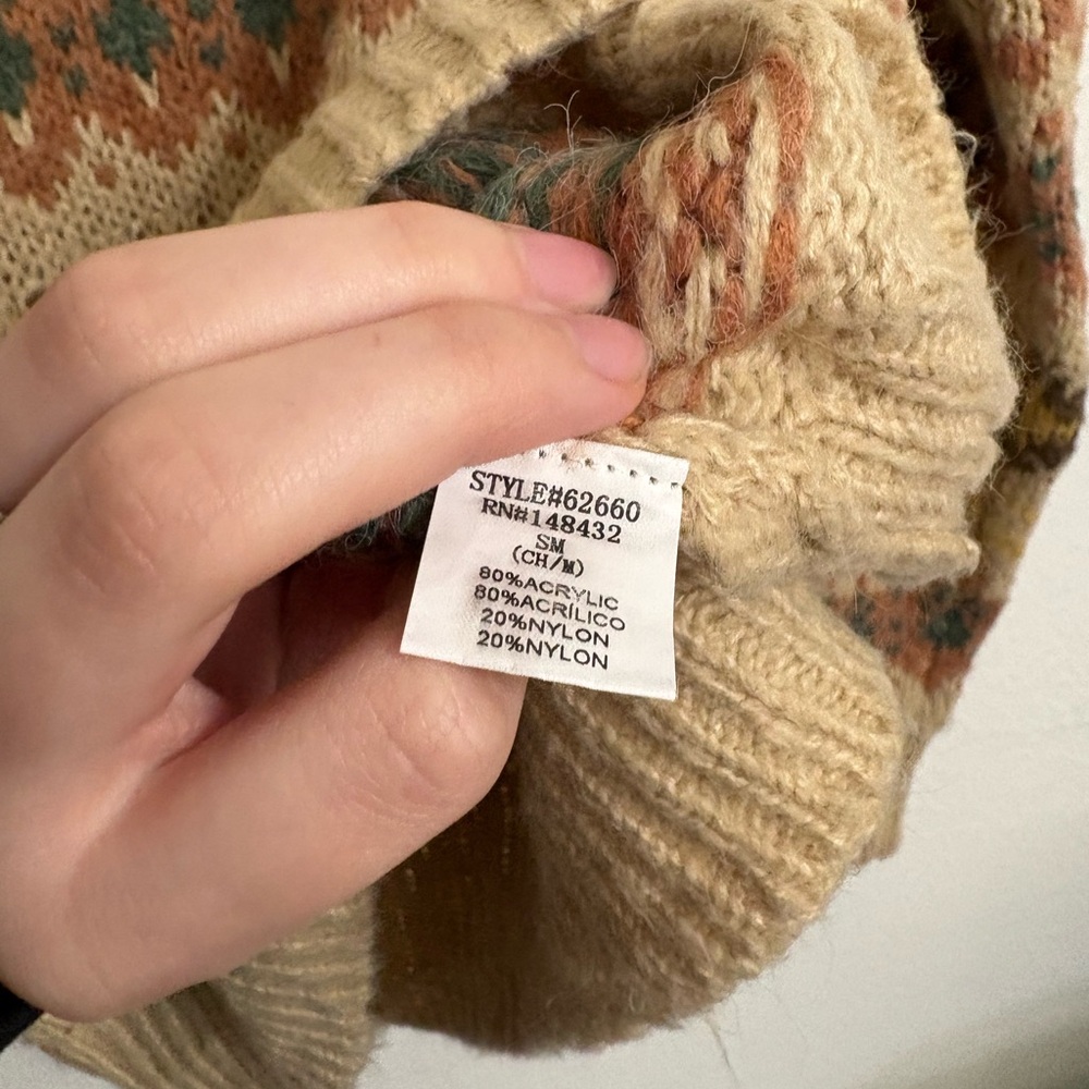 Patterned Beige Sweater - image 6